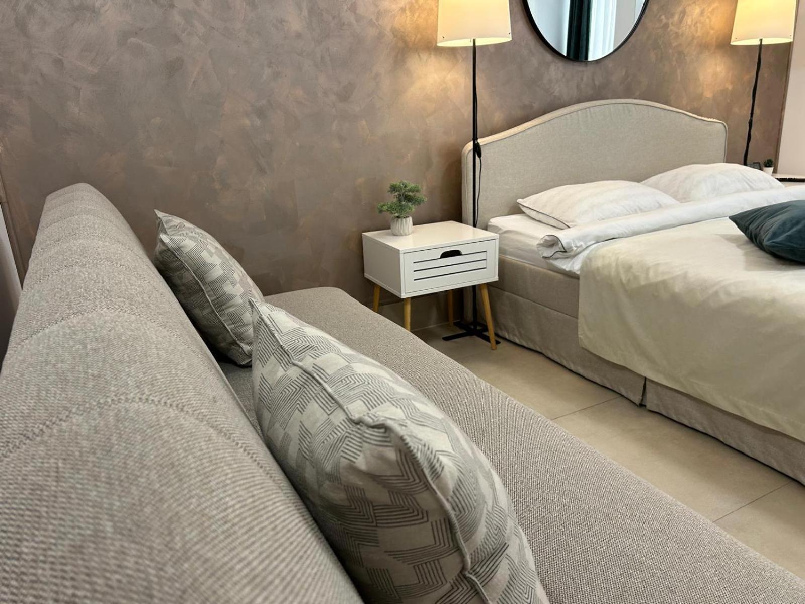 New House Sibiu Hotel Luaran gambar