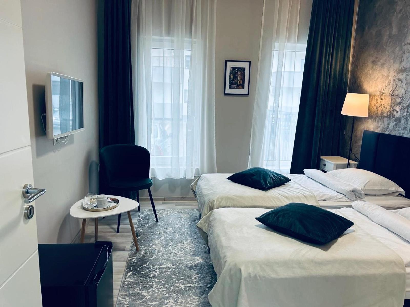 New House Sibiu Hotel Luaran gambar
