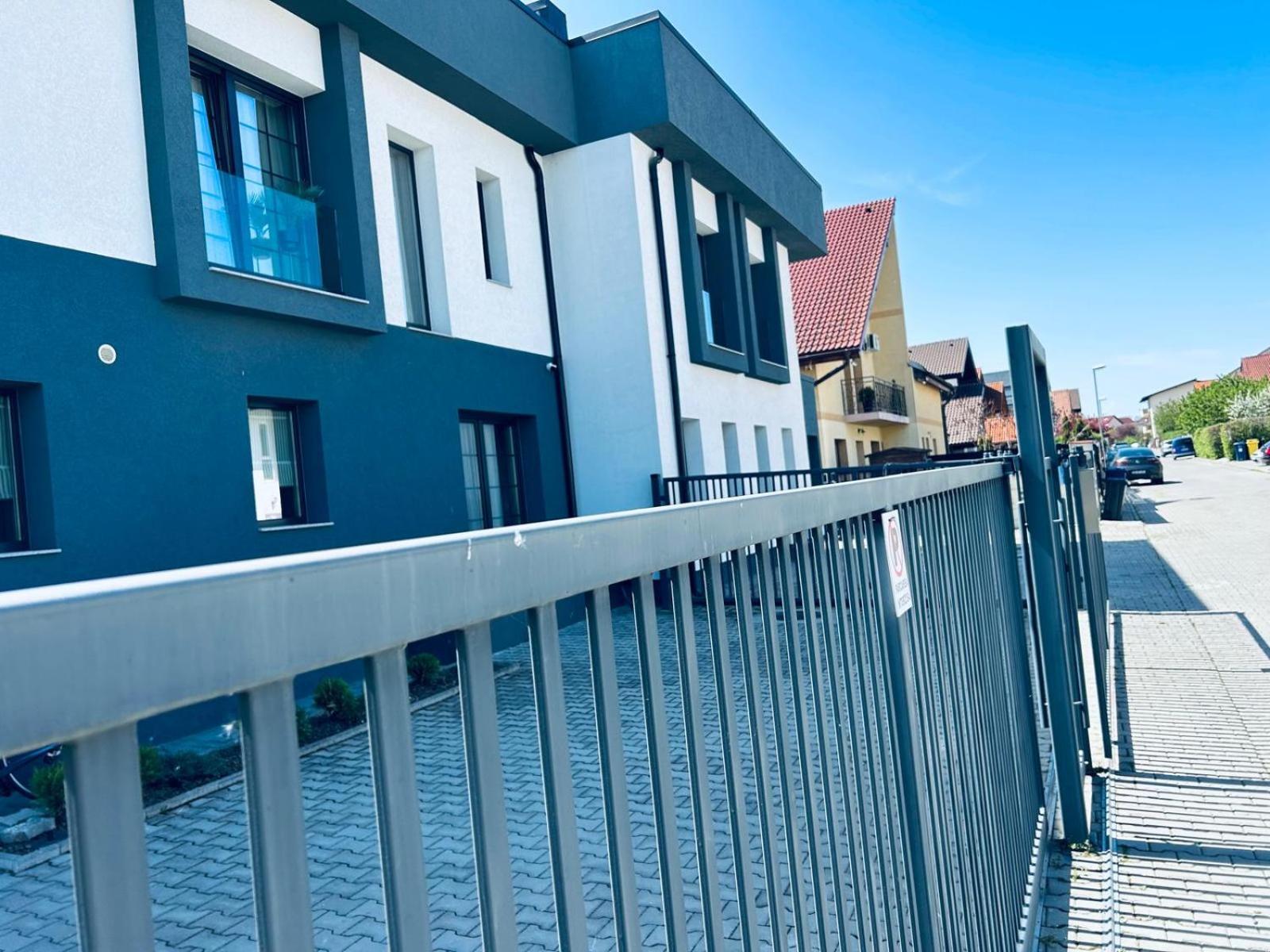 New House Sibiu Hotel Luaran gambar